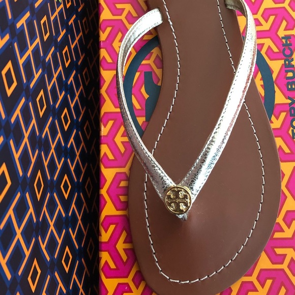 Tory Burch Terra - Picture 1 of 3
